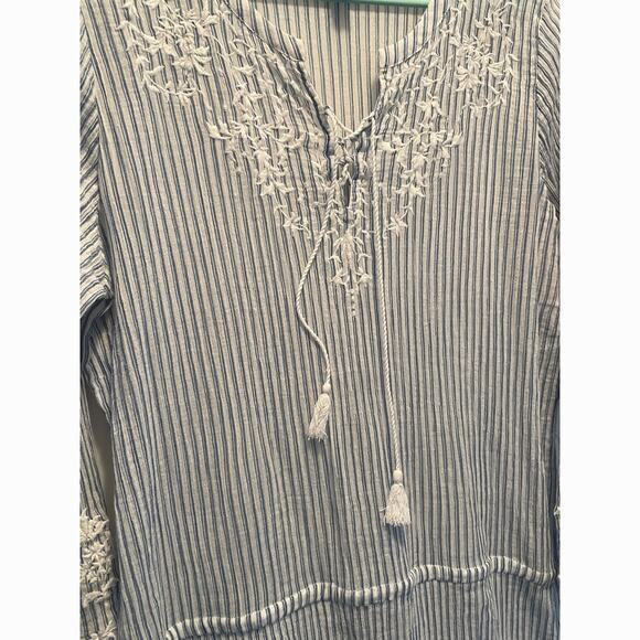 Lauren Ralph Lauren Striped Embroidered Peasant Blouse size Large - Picture 3 of 8